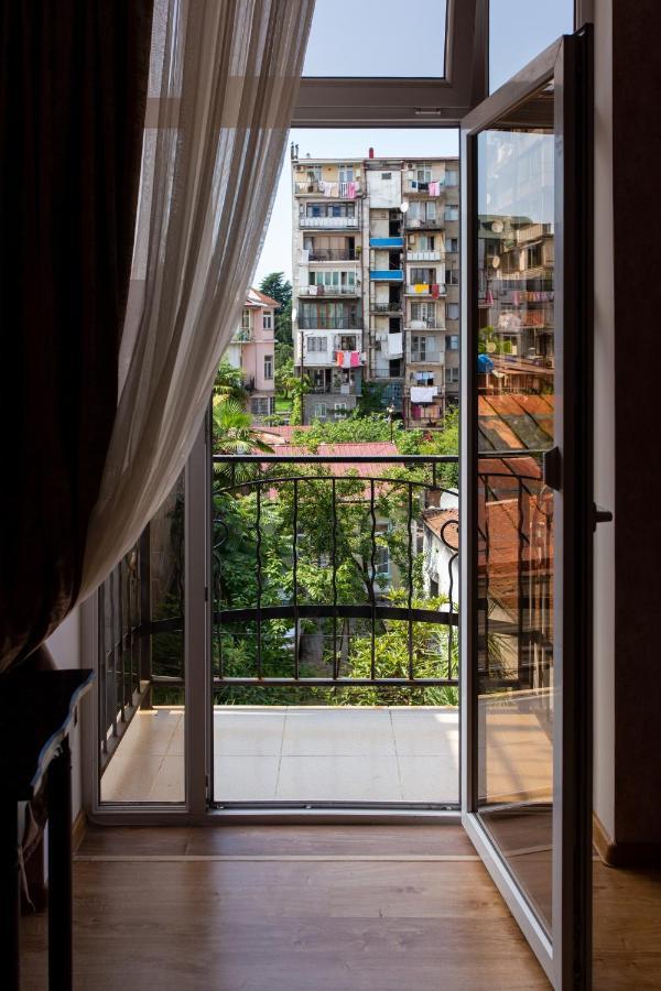 Apartments In The Historical Center Of Batumi, Near The Seaside Park Zewnętrze zdjęcie